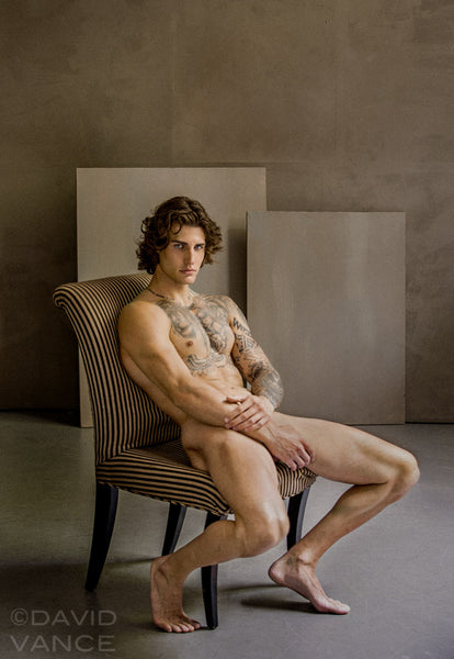 ISAACK_SEATED NUDE